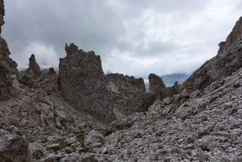 Abstieg zum Grödnerjoch