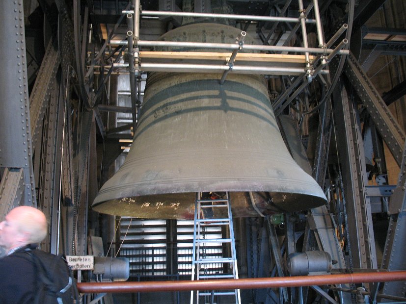 Köln - Dicker Pitter in Reparatur